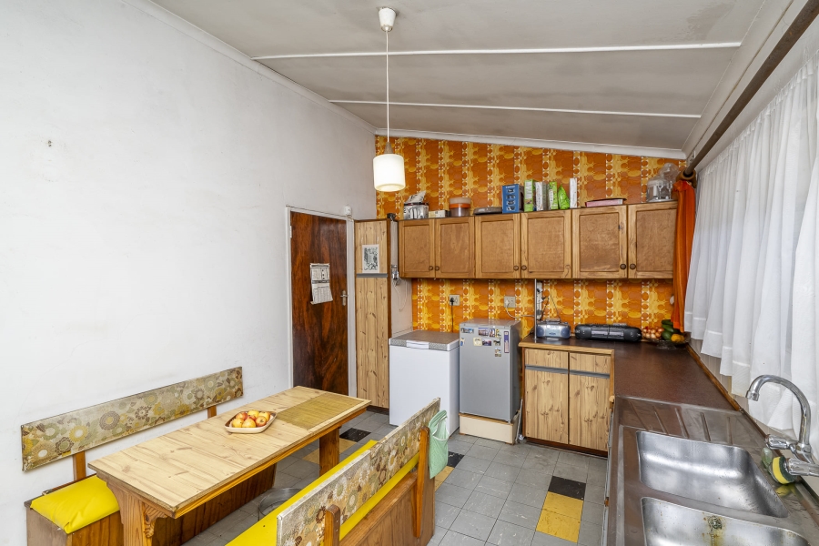 4 Bedroom Property for Sale in Oostersee Western Cape